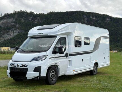 CENA: 45.000 € – KNAUS LIVE WAVE 700 DX PLATINUM SELECTION – 180 KM – AUTOMATYCZNA SKRZYNIA 8-BIEGOWA – 2025/2026 – 7.052 KM – TRUMA DIESEL – ZAWIESZENIE PNEUMATYCZNE – FULL LED – PRAWO JAZDY B I C1