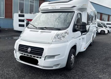 CENA: 16 500 €! – CARADO T 448 – 131 KM – 2013 – 113 900 KM – ŁÓŻKA POJEDYNCZE – ŁÓŻKO OPUSZCZANE – DUŻY GARAŻ