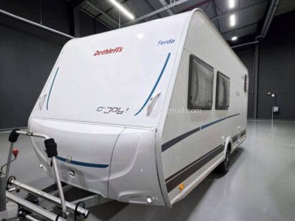 CENA: 12 000 €! DETHLEFFS C’JOY 480 QLK – 2022 – 6 MIEJSC DO SPANIA – ŁÓŻKA PIĘTROWE – ŁÓŻKO MAŁŻEŃSKIE – TRUMA – SMART TV – BAGAŻNIK NA ROWERY – GWARANCJA SZCZELNOŚCI DO 2028 ROKU